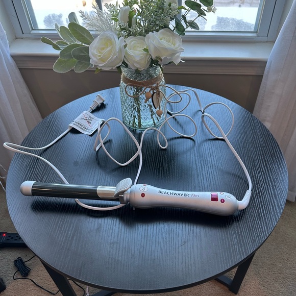 Beachwaver Pro 1 Professional Rotating Curling Iron 1" Classic Barrel - Picture 5 of 9